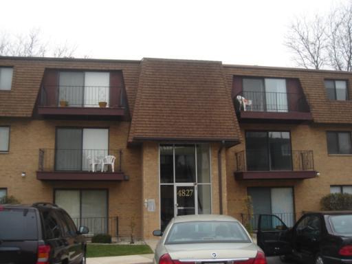 4827 W 109th St. #203, Oak Lawn, IL 60453