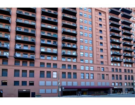 165 N Canal St. #1308, Chicago, IL 60606