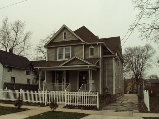 506 Grand Ave., Aurora, IL 60506