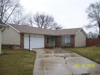 12 W Lexington Ct., Streamwood, IL 60107