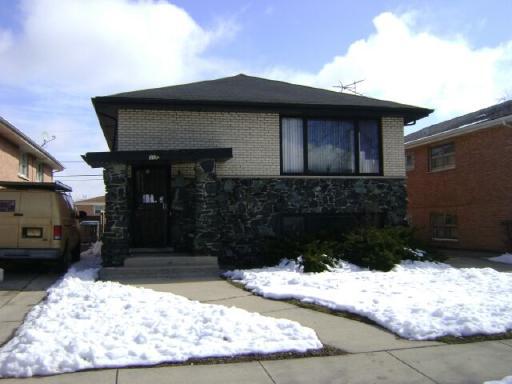 315 Bensley Ave., Calumet City, IL 60409