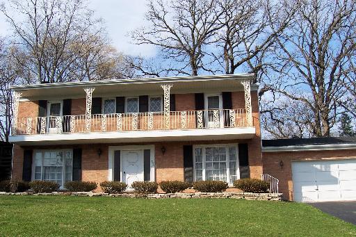 352 Brentwood Dr., Palatine, IL 60067