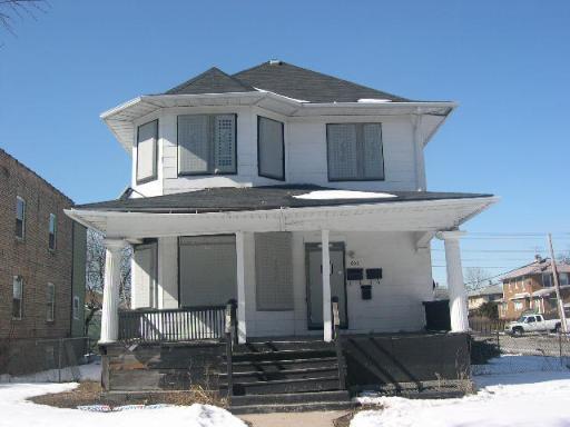 800 S 17th Ave., Maywood, IL 60153
