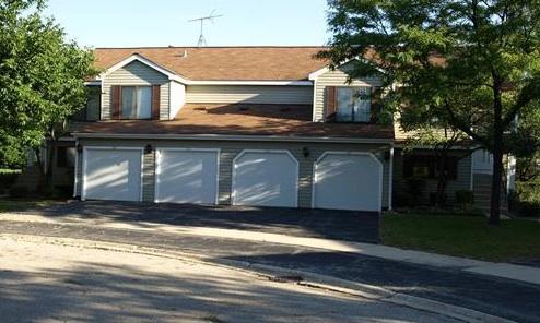 110 Manchester Ct., Schaumburg, IL 60193