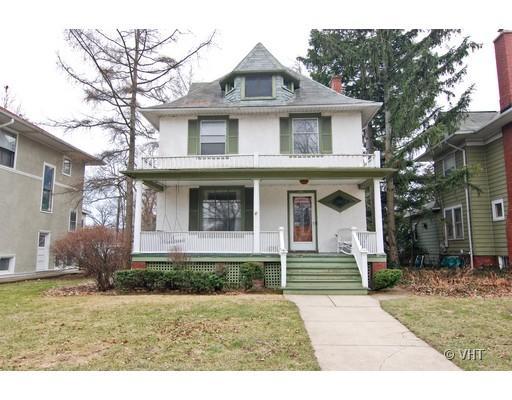 1121 Lake Ave., Wilmette, IL 60091