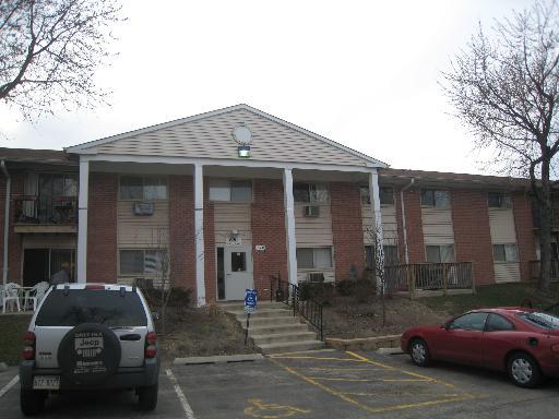 670 Marilyn Ave. #205, Glendale Heights, IL 60139