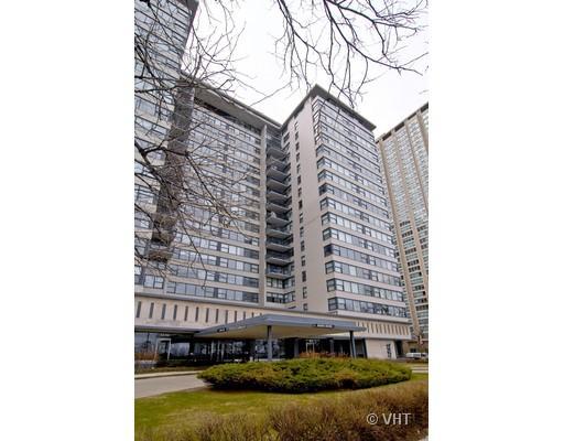 3430 N Lake Shore Dr. #8N, Chicago, IL 60657