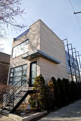 2112 W Dickens Ave., Chicago, IL 60647