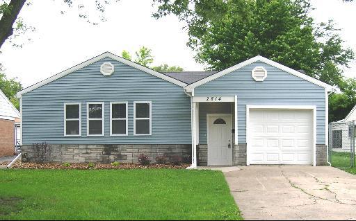 2814 Lexington Dr., Hazel Crest, IL 60429