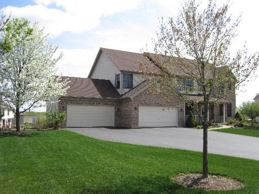 1315 Hunters Ridge, Hoffman Estates, IL 60192