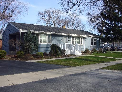 120 W Burlington Ave., Westmont, IL 60559