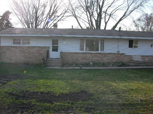 1711 Flower St., Mchenry, IL 60050