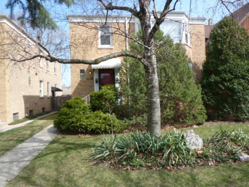 611 Asbury Ave., Evanston, IL 60202