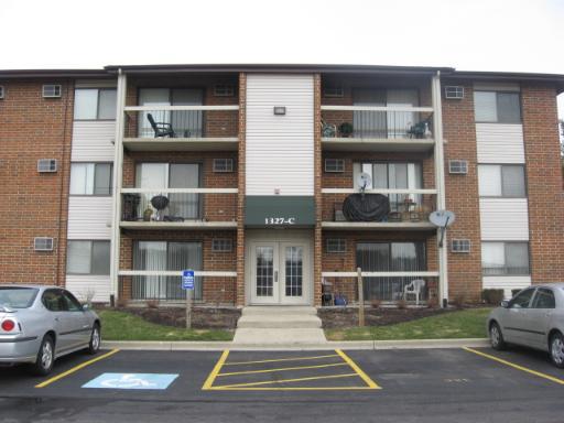 1327 Modaff Rd. #C1, Naperville, IL 60565