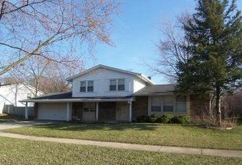 411 Liberty Dr., Bolingbrook, IL 60440