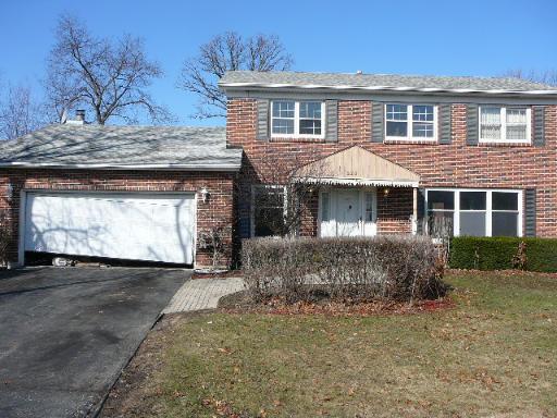 220 Greenleaf St., Gurnee, IL 60031