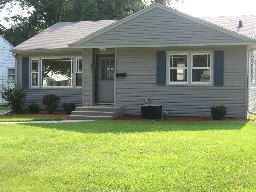 1423 Stratford Ave., Rockford, IL 61107