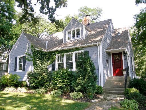 850 Hillside Ave., Glen Ellyn, IL 60137