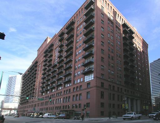 165 N Canal St. #1321, Chicago, IL 60606