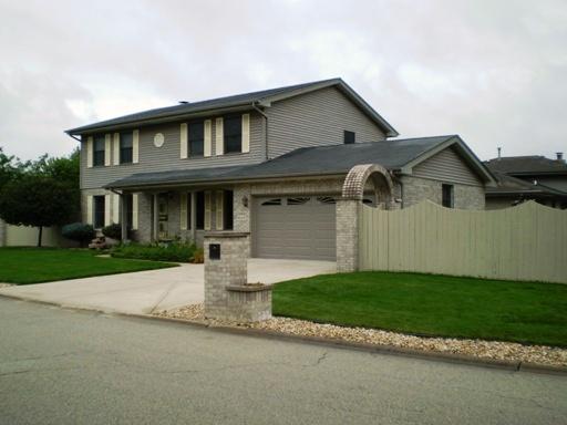9007 S 79th Ave., Hickory Hills, IL 60457