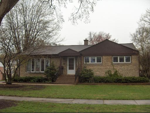 2116 Oak Ave., Northbrook, IL 60062