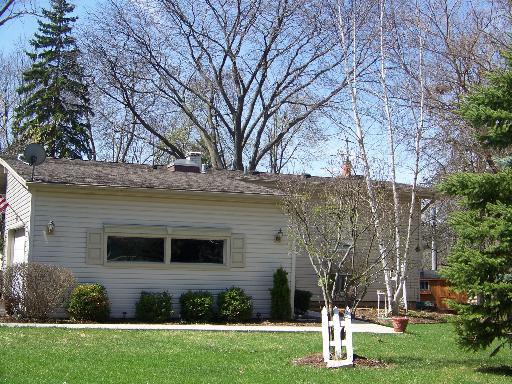 736 S Lill St., Barrington, IL 60010