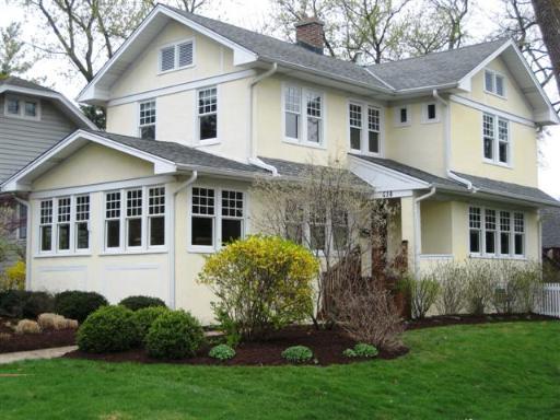 638 Hillside Ave., Glen Ellyn, IL 60137