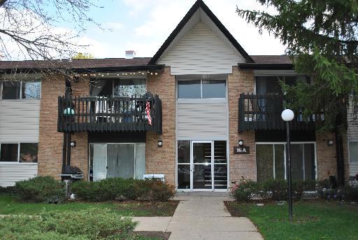 16A Kingery Quarter #204, Willowbrook, IL 60527