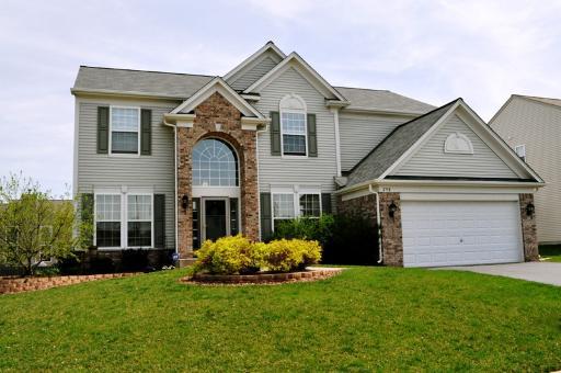 298 Crabapple St., Bolingbrook, IL 60490