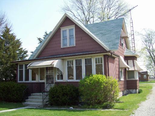 425 S Broadway St., Coal City, IL 60416