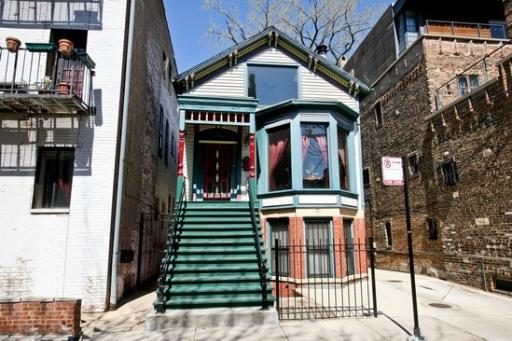 158 W Schiller St., Chicago, IL 60610