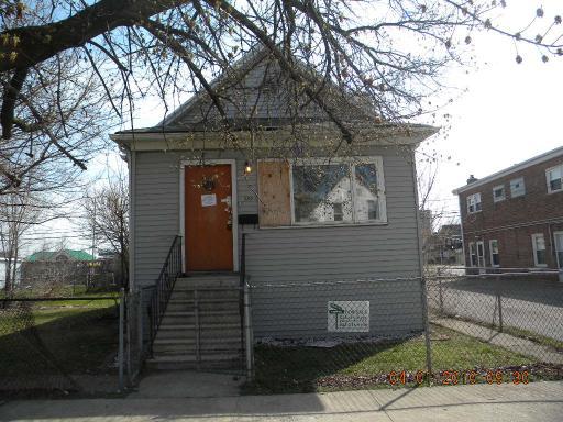 569 E Douglas Ave., Calumet City, IL 60409