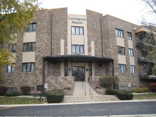 7100 W 95th St. #302, Oak Lawn, IL 60453