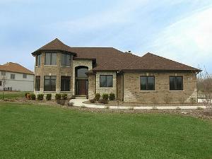 7818 Northwoods Dr., Frankfort, IL 60423