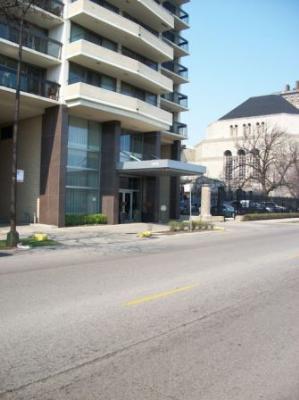 3470 N Lake Shore Dr. #18B, Chicago, IL 60657