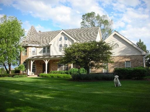 6 Woodbury Ct., South Barrington, IL 60010