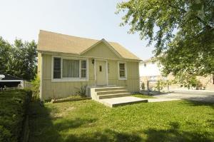 9524 S Nashville Ave., Oak Lawn, IL 60453