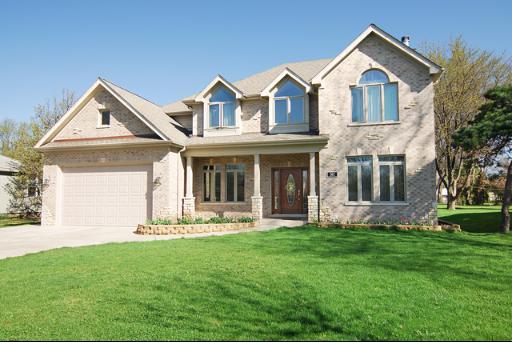 302 Holly Ave., Darien, IL 60561