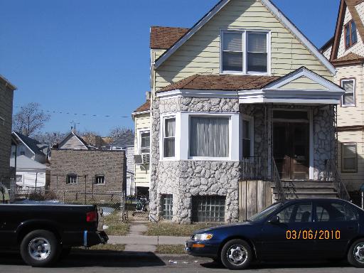 2522 N Central Park Ave., Chicago, IL 60647