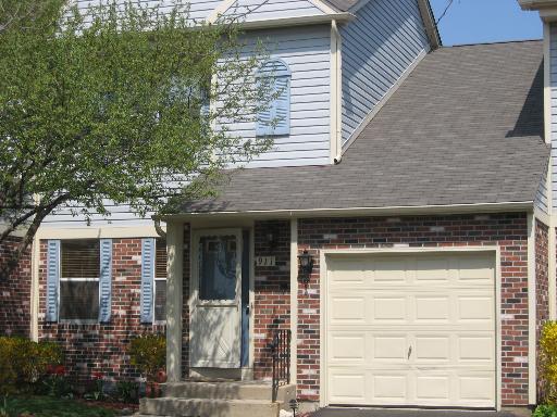 911 Perry Dr., Algonquin, IL 60102