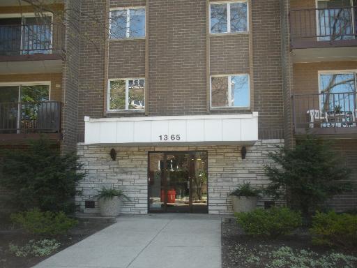 1365 Ashland Ave. #303, Des Plaines, IL 60016