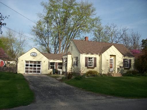 801 Eddy St., Sandwich, IL 60548