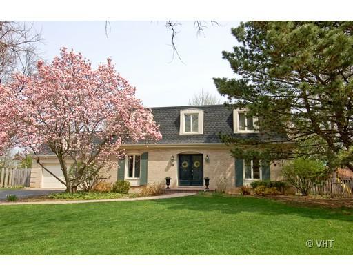 105 Joyce Ct., Glen Ellyn, IL 60137