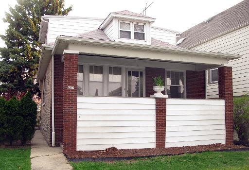 5938 W Waveland Ave., Chicago, IL 60634