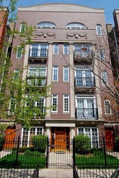 630 W Wrightwood Ave. #2W, Chicago, IL 60614