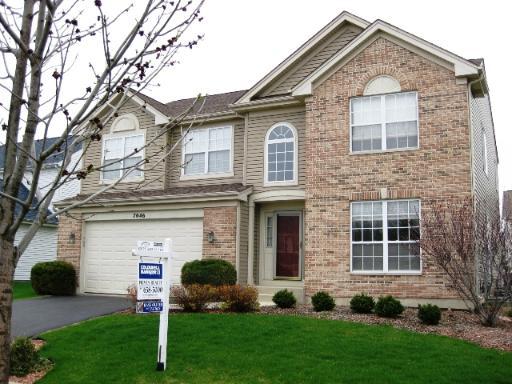 7046 Westwood Dr., Carpentersville, IL 60110