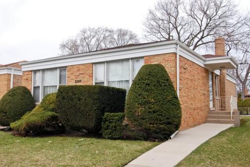 3340 Greenleaf St., Skokie, IL 60076