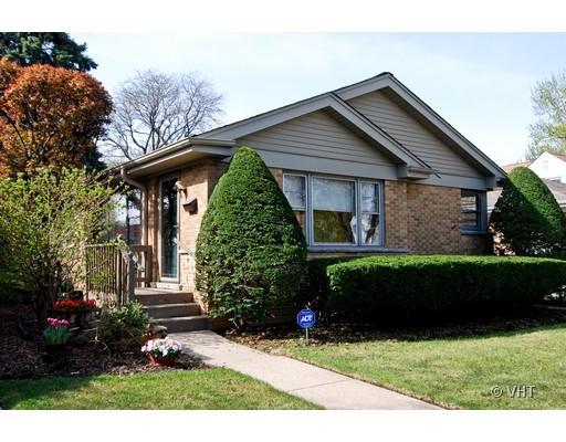 5105 Greenleaf St., Skokie, IL 60077
