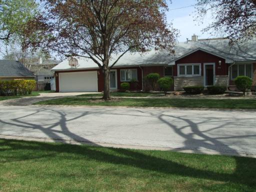 1016 Frances Pkwy., Park Ridge, IL 60068