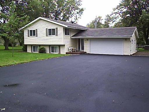 213 California Ave., East Galesburg, IL 61430